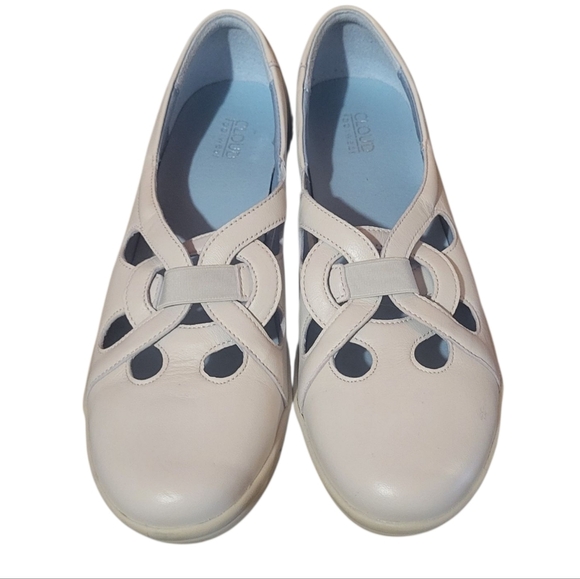 Cloud Footwear Slip On White Mary Jane Style Shoes Size 40 (US 8.5-9) - Picture 2 of 9